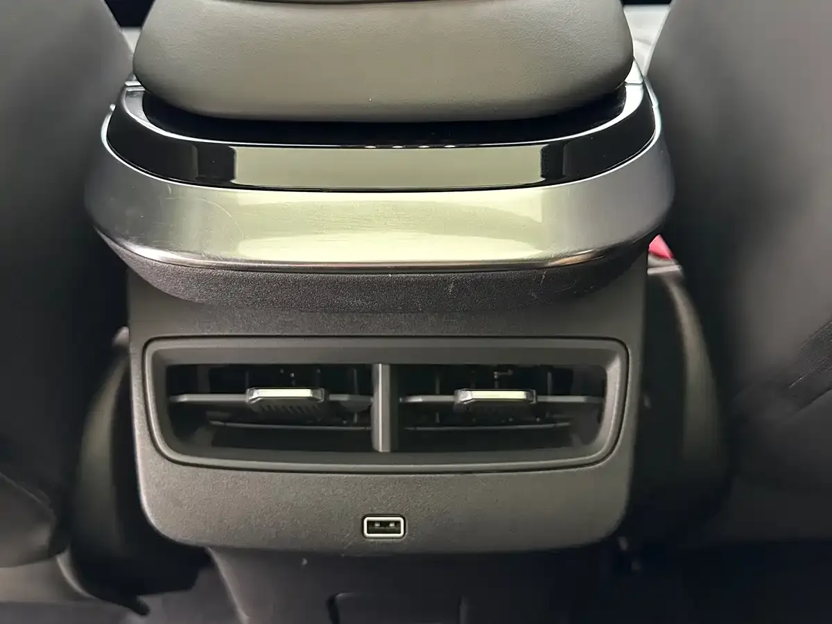 Jetour Jetour Dasheng 2022 1.6T DCT King PLUS — Фото автомобиля 16
