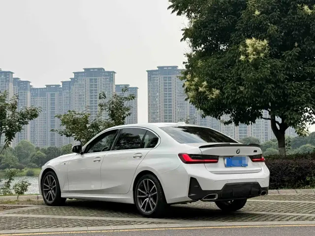 BMW 3 Series — Фото автомобиля 5