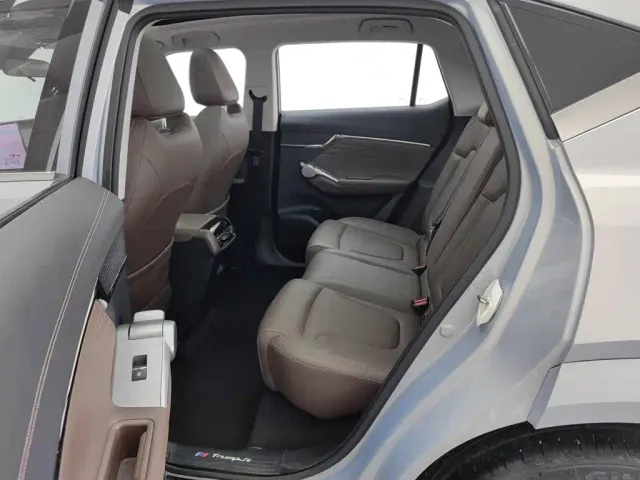 GAC Trumpchi GS4 — Фото автомобиля 15