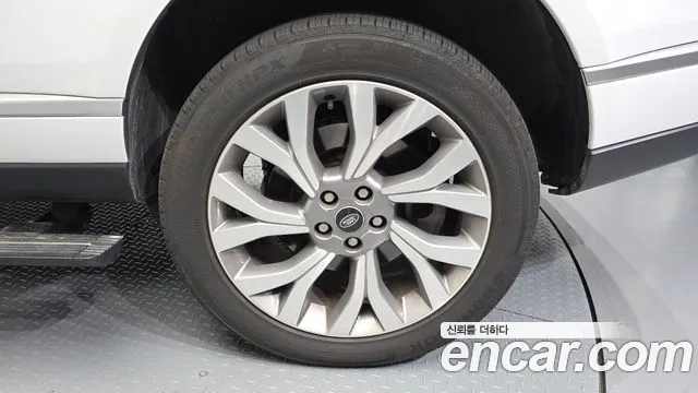 Land Rover Range Rover — Фото автомобиля 5