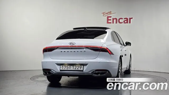 Hyundai Grandeur Новый Grandeur IG — Фото автомобиля 3