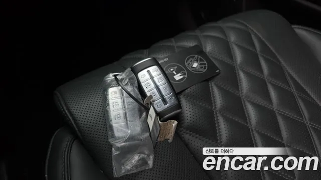 Genesis GV80 — Фото автомобиля 17