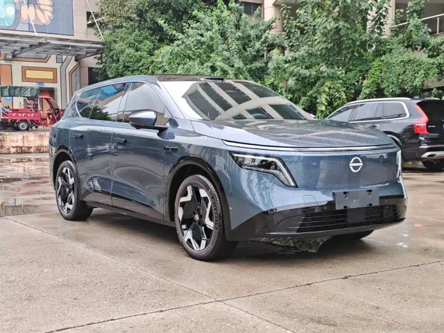 Nissan NX8 — Фото автомобиля 3
