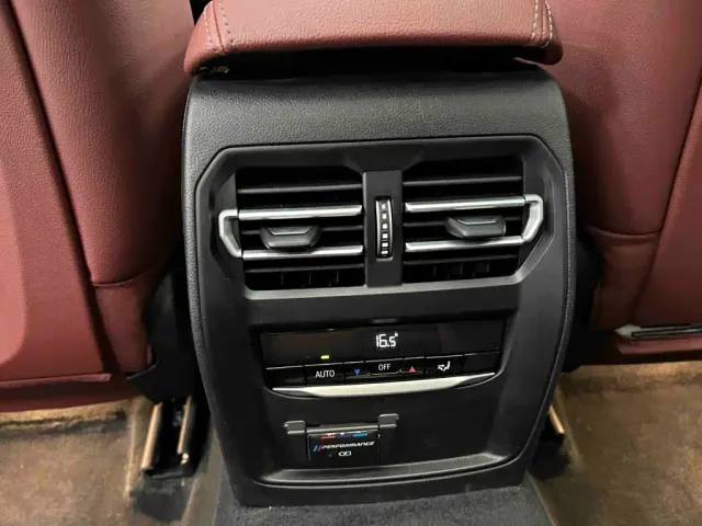 BMW 3 Series — Фото автомобиля 22