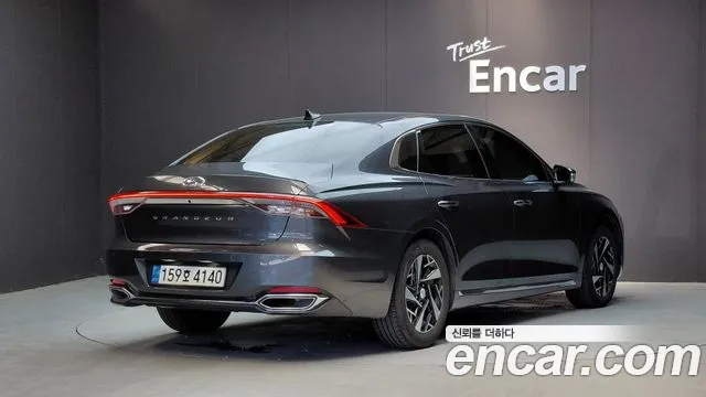 Hyundai Grandeur Premium — Фото автомобиля 2