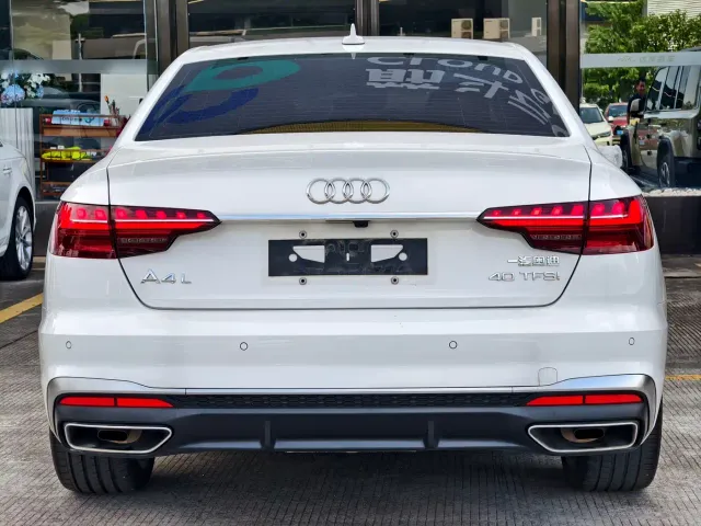 Audi A4L — Фото автомобиля 8