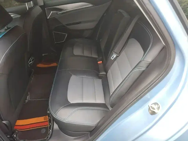 Geely Geometry G6 — Фото автомобиля 16