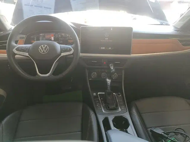 Volkswagen Bora — Фото автомобиля 9