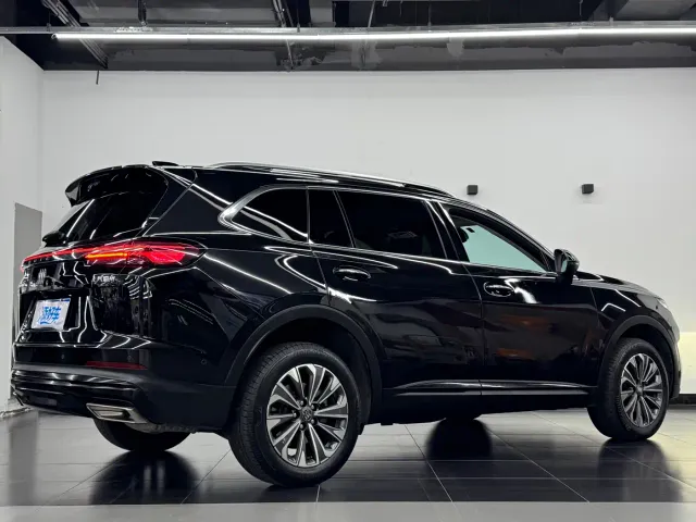 Buick Envision Plus — Фото автомобиля 4