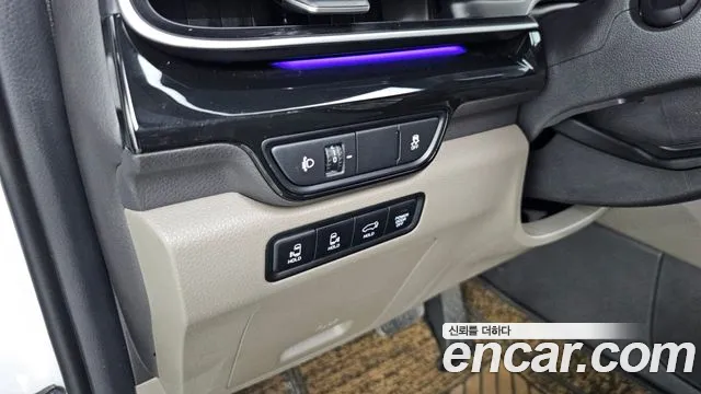 Kia Canival Новый Carnival 4 поколение Дизель 9 мест Signature — Фото автомобиля 15