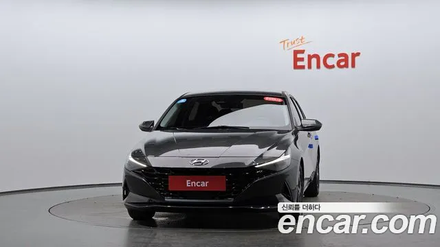 Hyundai Avante CN7 — Фото автомобиля 3