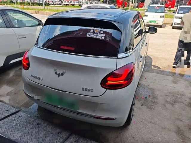 Wuling Bingo — Фото автомобиля 6