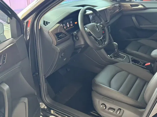 Volkswagen Tharu — Фото автомобиля 12
