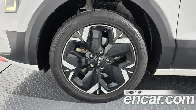 Kia Niro Niro (New) — Фото автомобиля 5