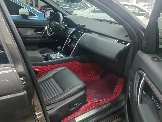 Land Rover Discovery Sport — Фото автомобиля 8