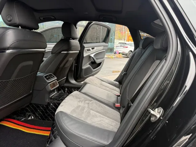 Audi A6L — Фото автомобиля 8