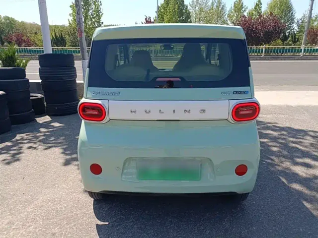 Wuling Hongguang Mini EV — Фото автомобиля 5