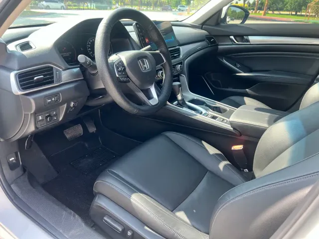Honda Accord — Фото автомобиля 4