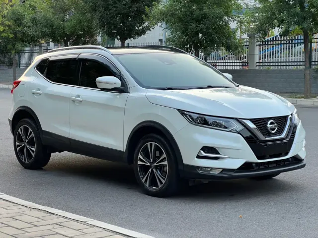 Nissan Qashqai — Фото автомобиля 3