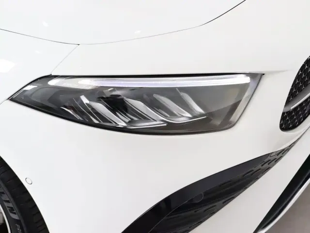 Mercedes-Benz A-Class — Фото автомобиля 10