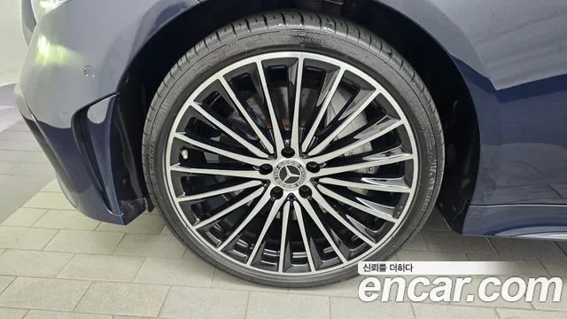 Mercedes-Benz CLS-Class — Фото автомобиля 4
