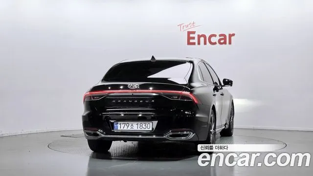 Hyundai Grandeur Новый Grandeur IG — Фото автомобиля 4