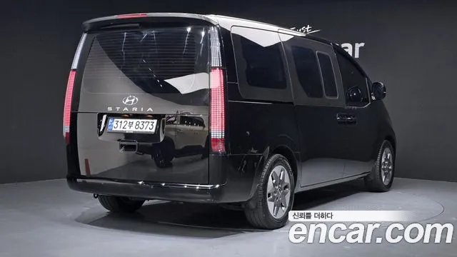Hyundai Staria Staria Tourer 11 мест — Фото автомобиля 2