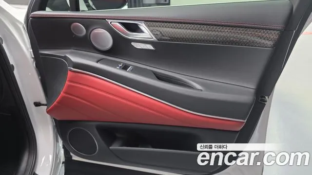 Genesis GV80 — Фото автомобиля 20