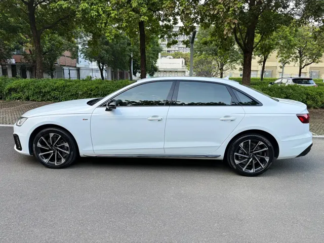Audi A4L — Фото автомобиля 7