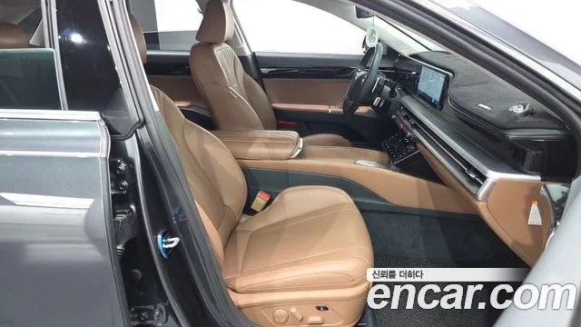 Hyundai Grandeur GN7 — Фото автомобиля 17