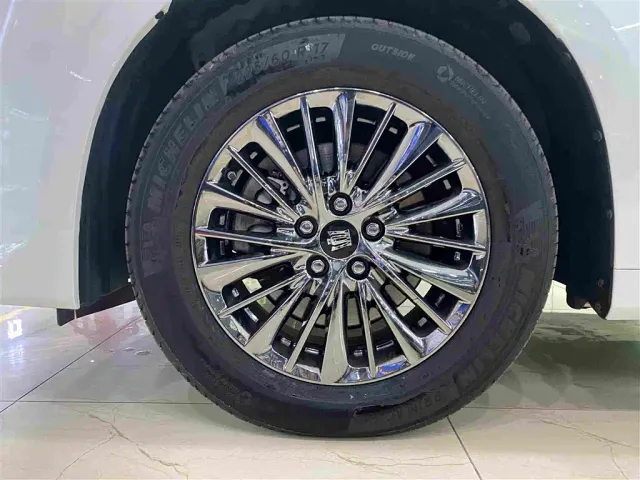 Toyota Vellfire — Фото автомобиля 5
