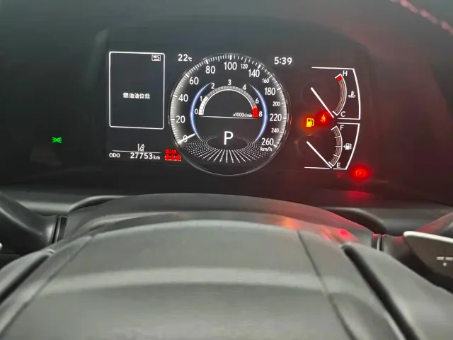 Lexus ES — Фото автомобиля 20