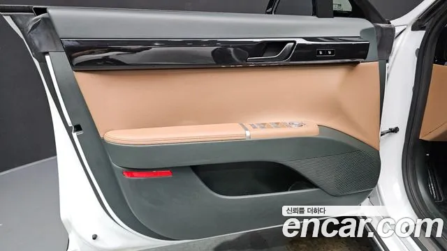 Hyundai Grandeur GN7 — Фото автомобиля 13
