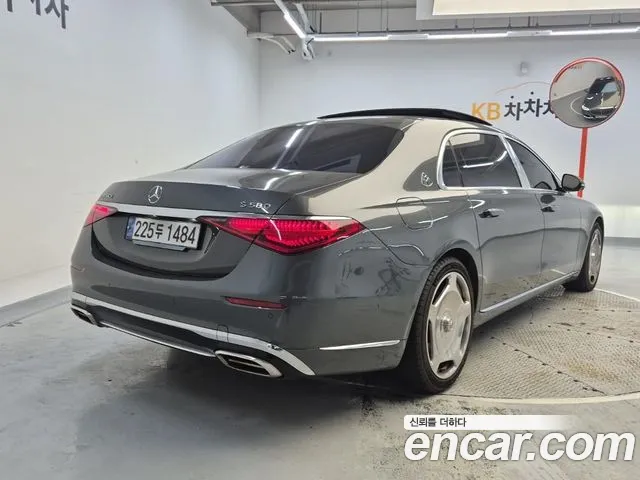 Mercedes-Benz S-Class — Фото автомобиля 2