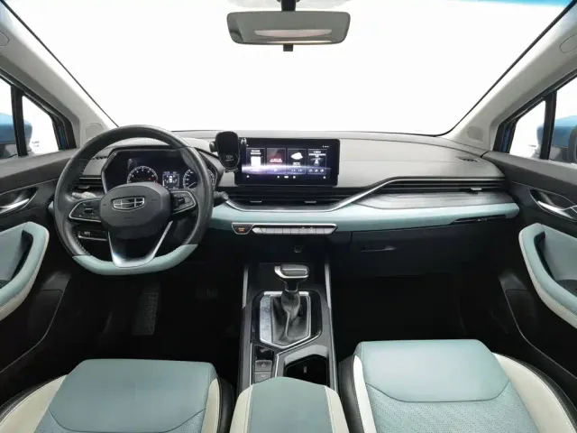 Geely Emgrand S — Фото автомобиля 5
