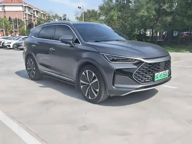 BYD Tang — Фото автомобиля 4