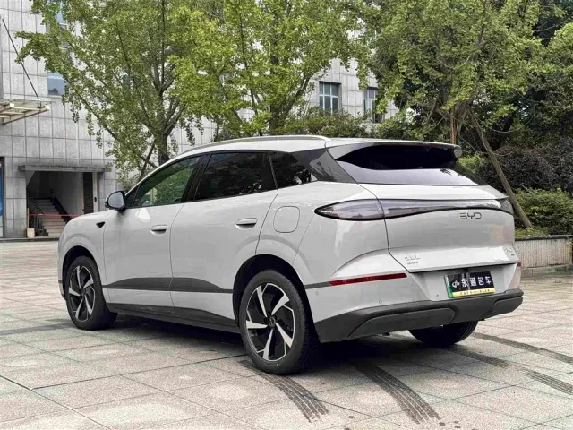 BYD Sealion 06 — Фото автомобиля 13