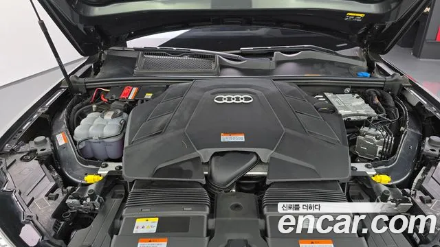 Audi Q7 55 TFSI quattro Premium — Фото автомобиля 4