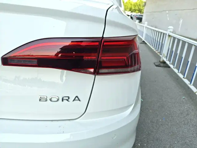 Volkswagen Bora — Фото автомобиля 7