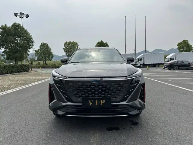 Фотография автомобиля — Changan Z6
