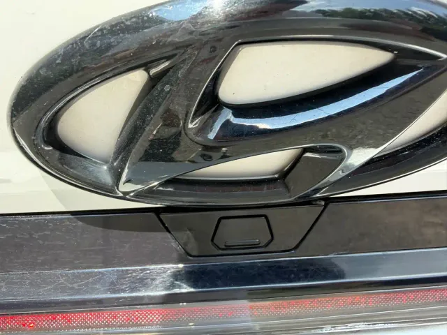 Hyundai Elantra — Фото автомобиля 10
