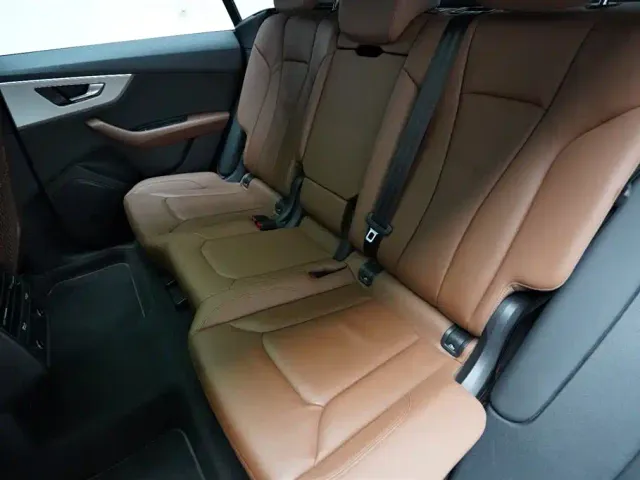 Audi Q8 — Фото автомобиля 14