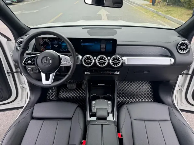 Mercedes-Benz GLB-Class — Фото автомобиля 16
