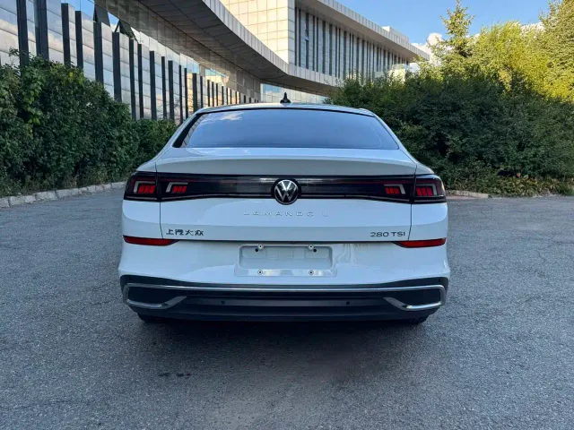 Volkswagen Lamando — Фото автомобиля 4