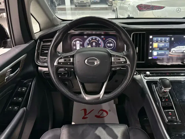 GAC Trumpchi M8 — Фото автомобиля 6