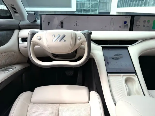 IM Motors LS6 — Фото автомобиля 8