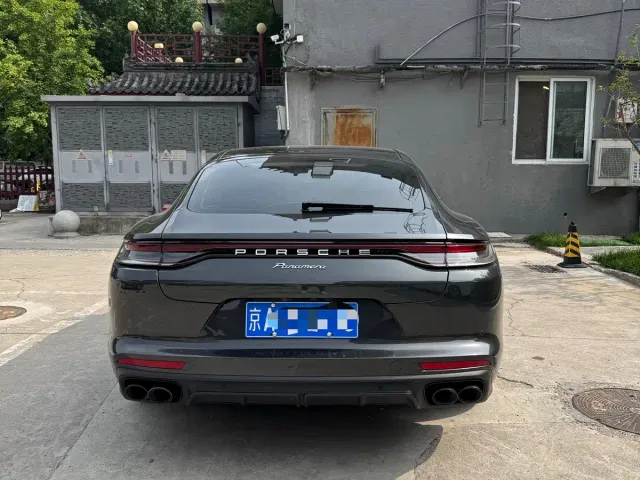 Porsche Panamera — Фото автомобиля 4