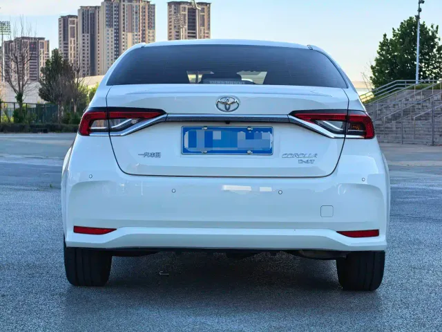 Toyota Corolla — Фото автомобиля 6