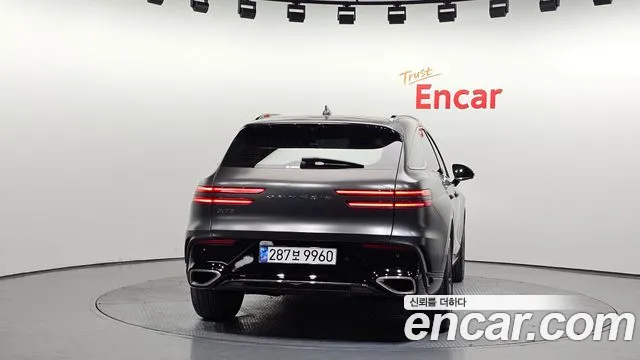 Genesis GV70 2.5T Бензин 2WD — Фото автомобиля 4