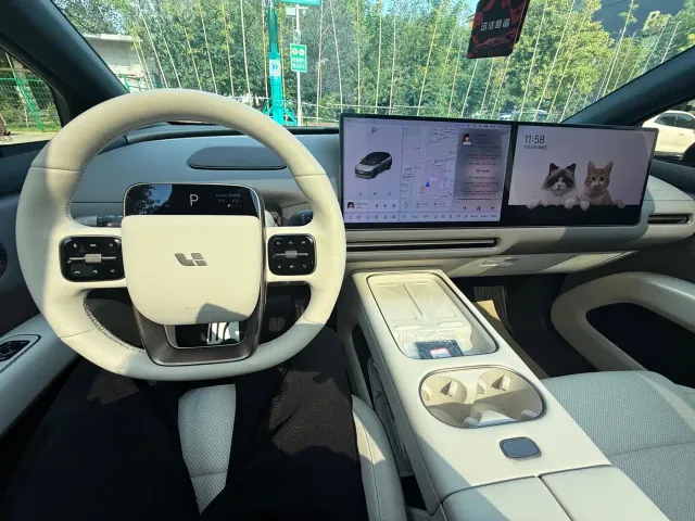 Li Auto i6 — Фото автомобиля 7